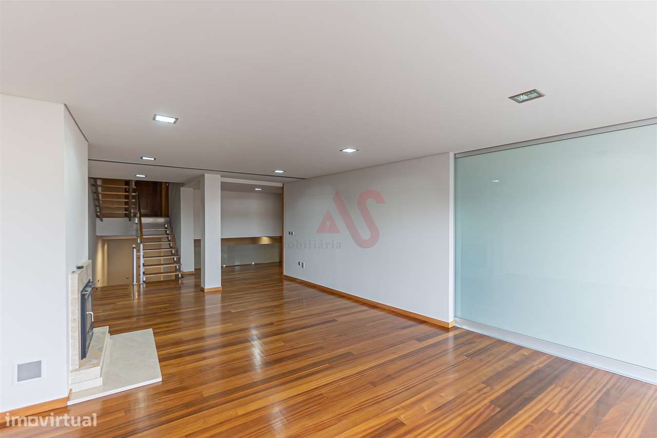 Moradia em Banda T3 em Mesão Frio – Zona Premium de Guimarães-18