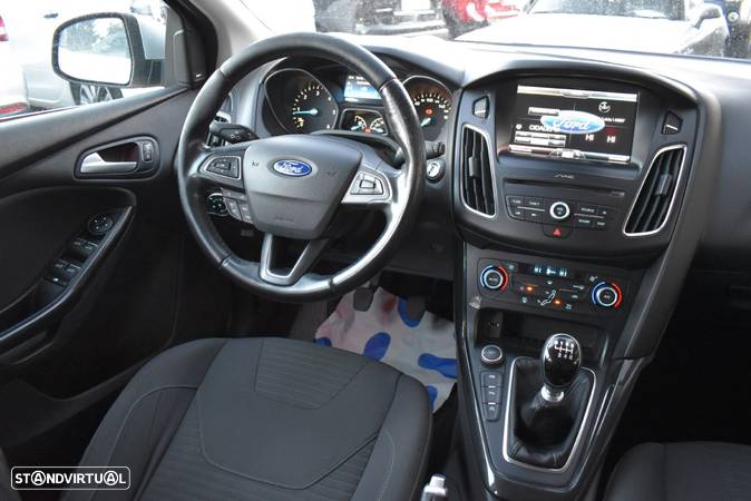 Ford Focus SW 1.5 TDCi Titanium - 13