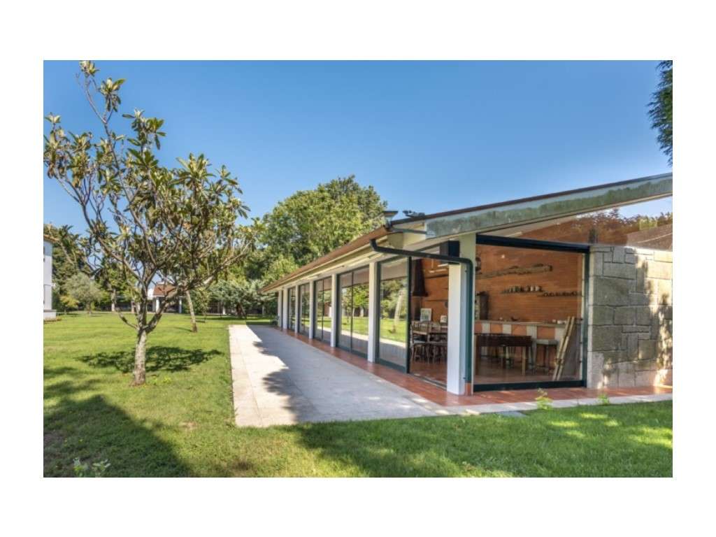 Casa de Luxo com Tipologia T5 a 20 min do Porto-8