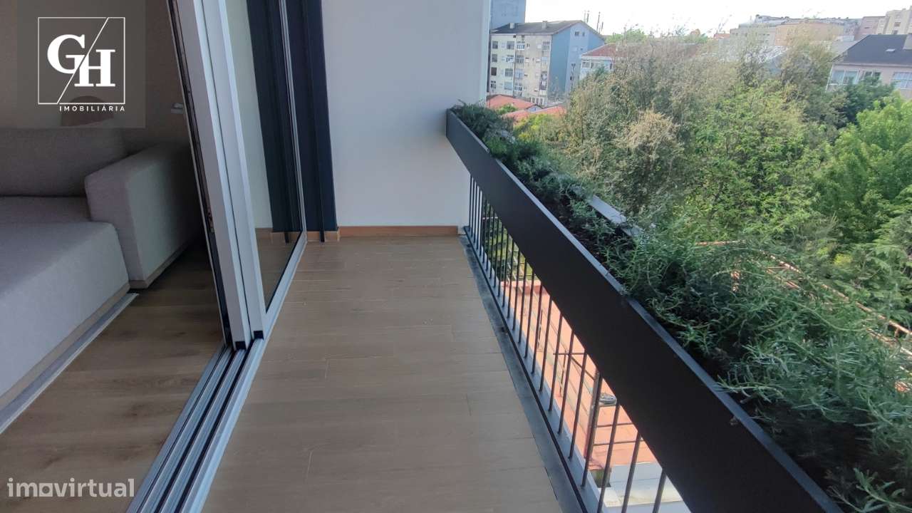 T2 Novo com piscina privada no Centro de Braga-6