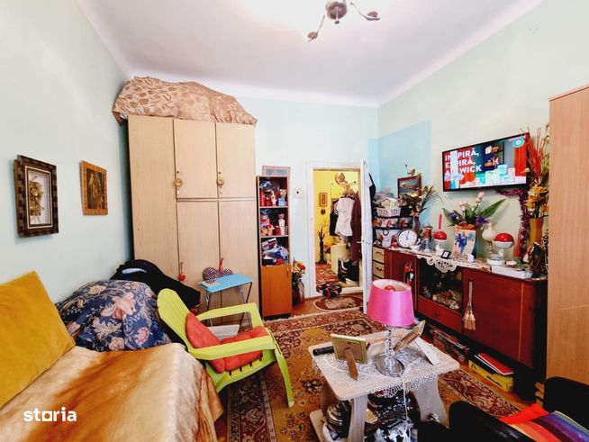 Casa de vanzare cu amintiri !-5