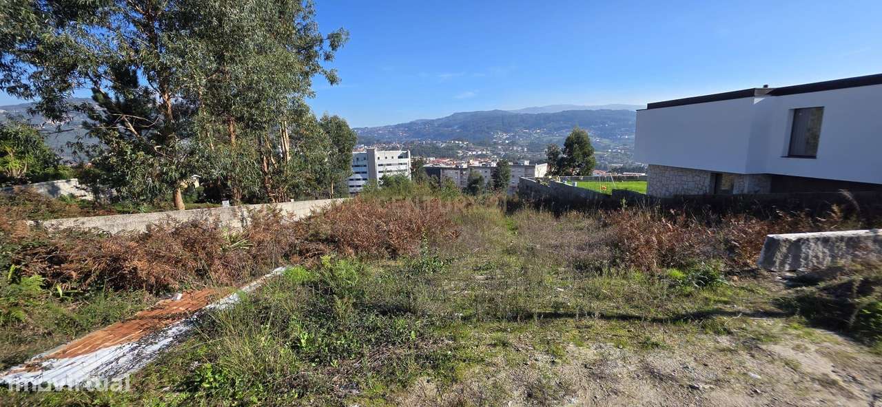 Terreno com viabilidade de construção em Alpendorada-8