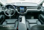 Volvo V60 Cross Country - 19