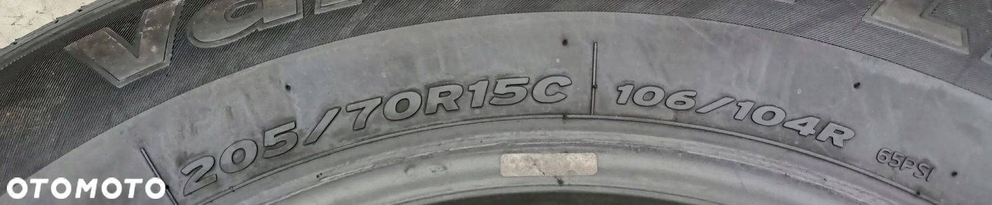 205/70R15C B03 HANKOOK VANTRA LT. 9mm - 5