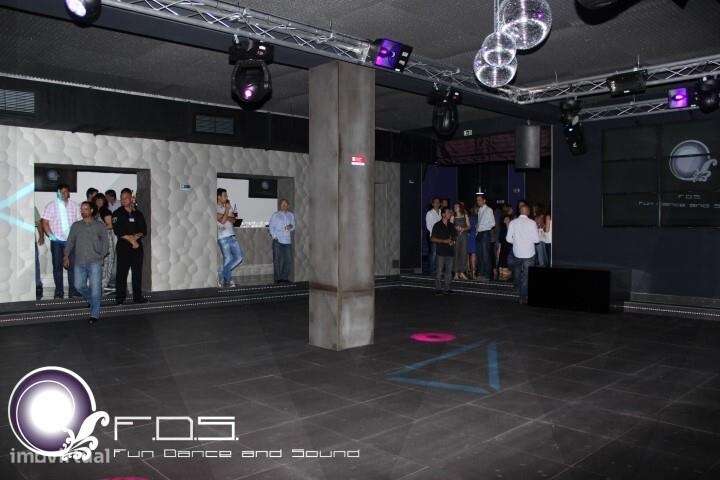 Espaço Multiusos Localizado na Ericeira-8