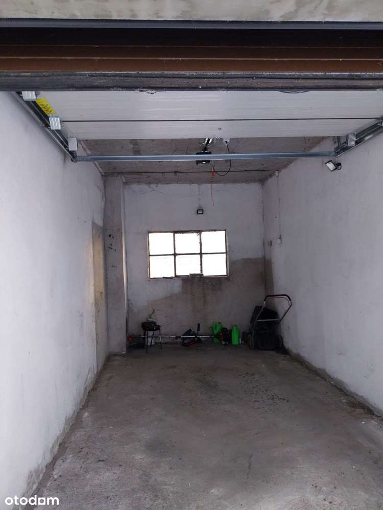 Dom z ziemią rolną .-9