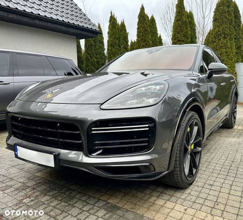 Porsche Cayenne - 2