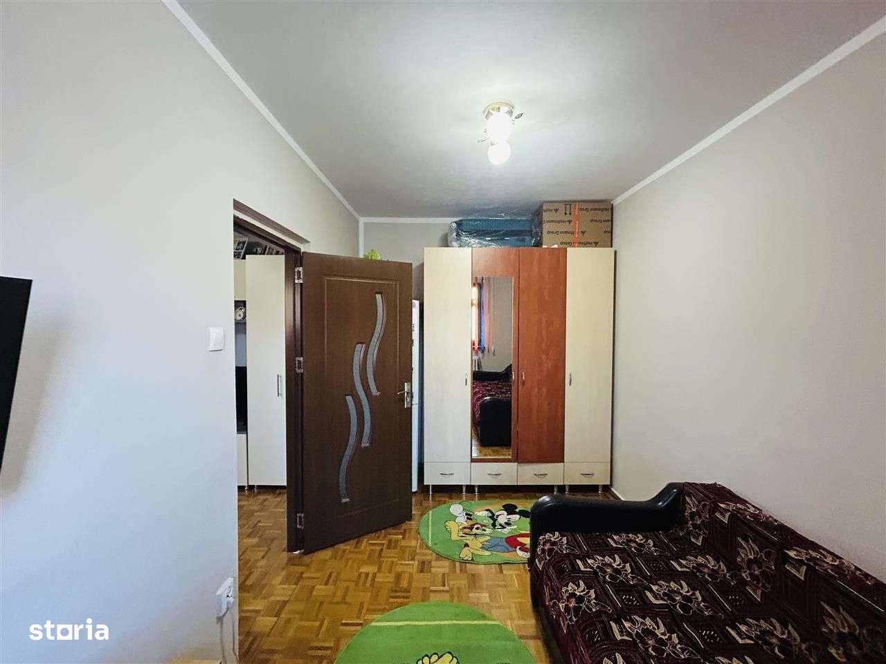 Ap renovat, 2 camere, la cheie, zona Cedonia - Imagine principală: 3/10