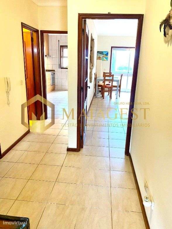 T3 com varanda fechada, luminoso e com garagem - Grande imagem: 3/20