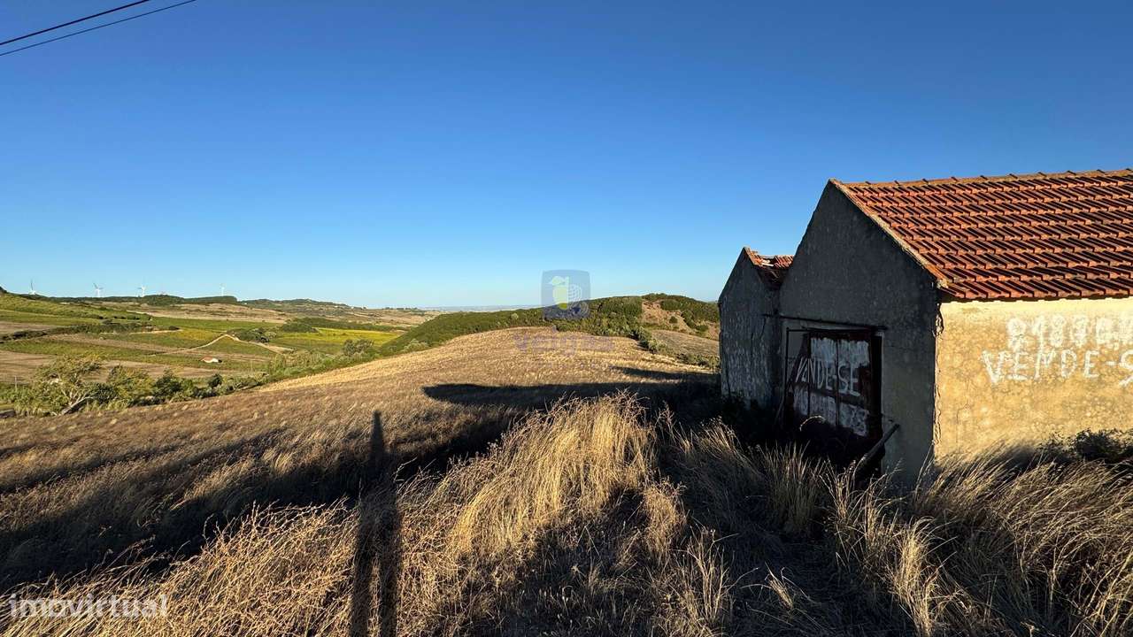 Terreno Misto com viabiliade de construção em Arruda dos Vinhos - Grande imagem: 4/10