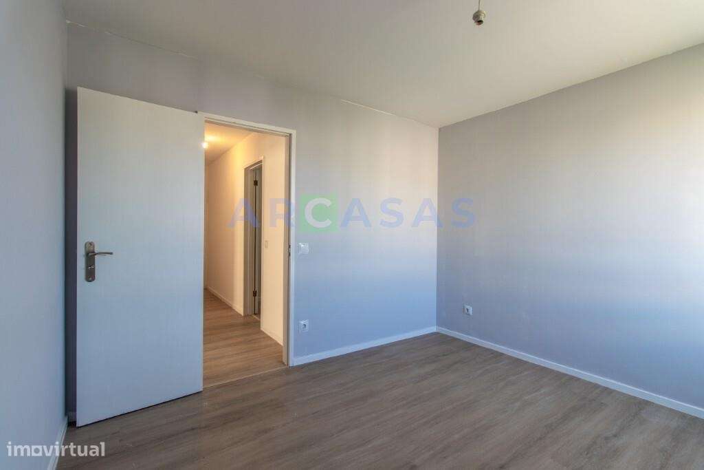 Apartamento T3  com varanda e lugar de garagem em Baguim do monte, Gon-18