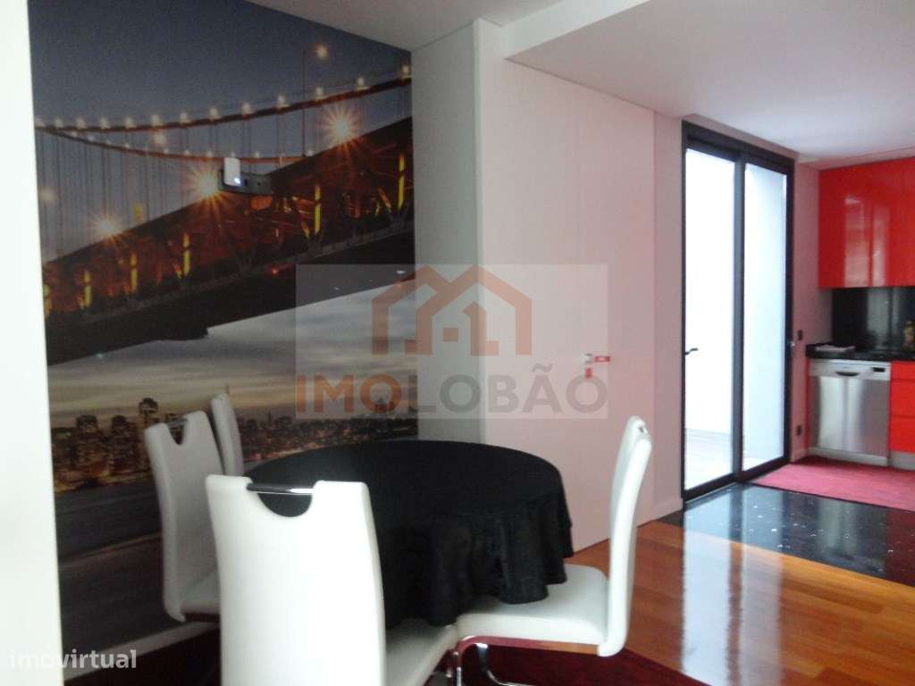 MOR C/ PISCINA - LOBÃO-5