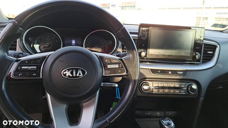 Kia Ceed 1.4 T-GDI M - 14