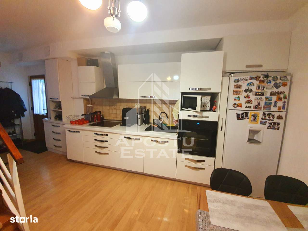 Apartament pe 4 camere, renovat complet la curte comuna in Balcescu - Imagine principală: 4/15