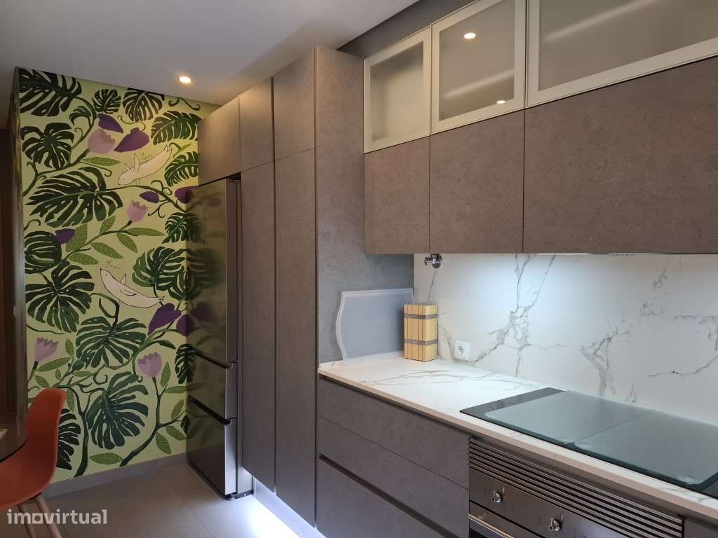 Apartamento de 4 Assoalhadas com 2 lugares de estacionamento - Grande imagem: 4/19