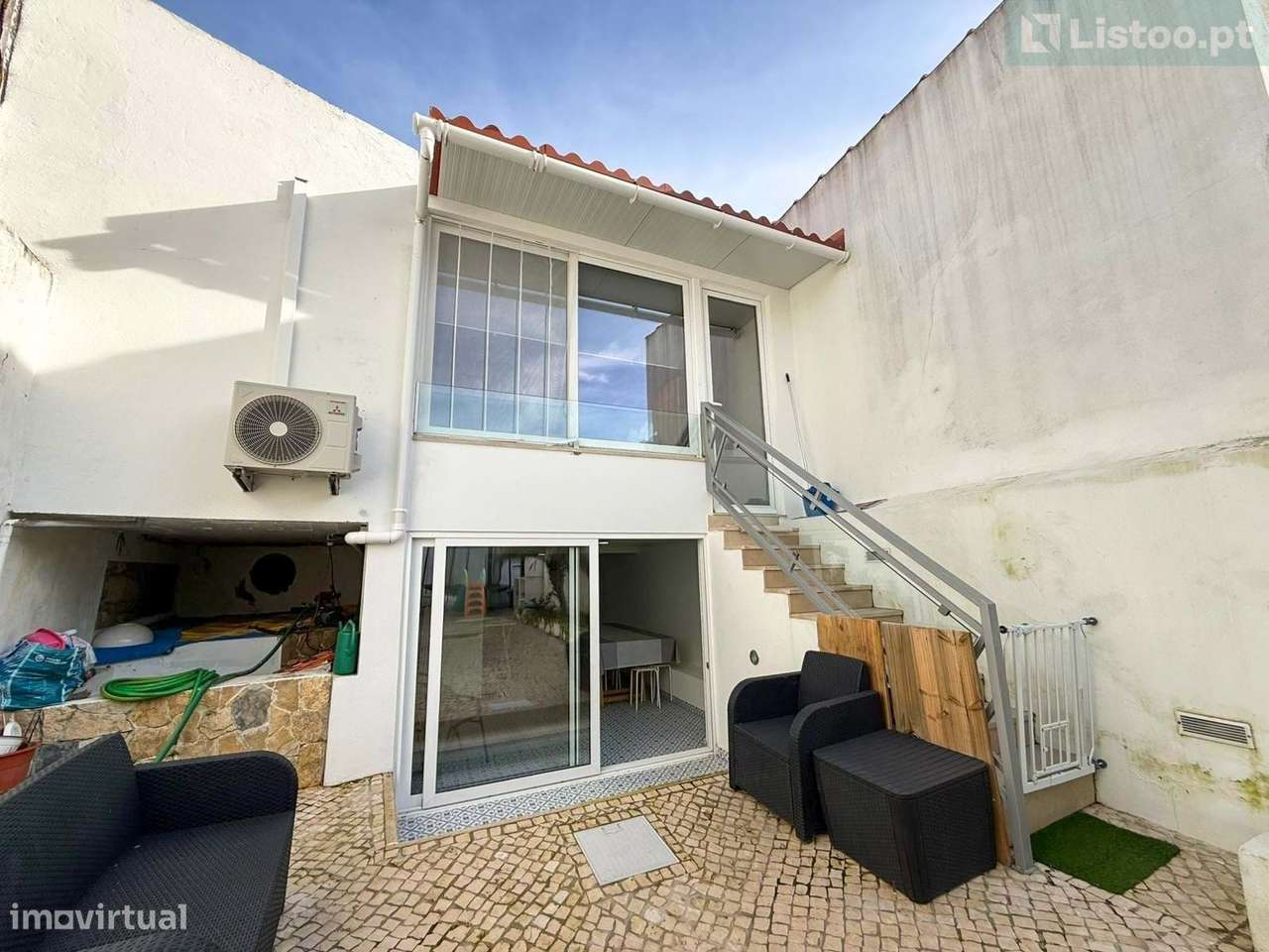 Moradia T3 com terraço, no centro Cartaxo-24