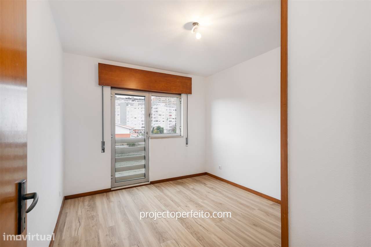 Apartamento T3 Venda em Vilar de Andorinho,Vila Nova de Gaia - Grande imagem: 5/14