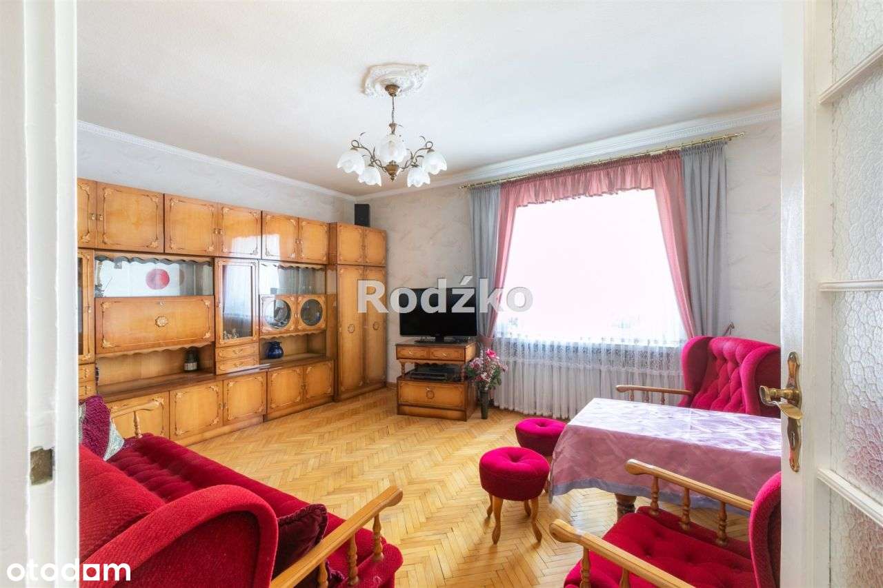 Mieszkanie na 1 piętrze w bloku na Kapuściskach.-3