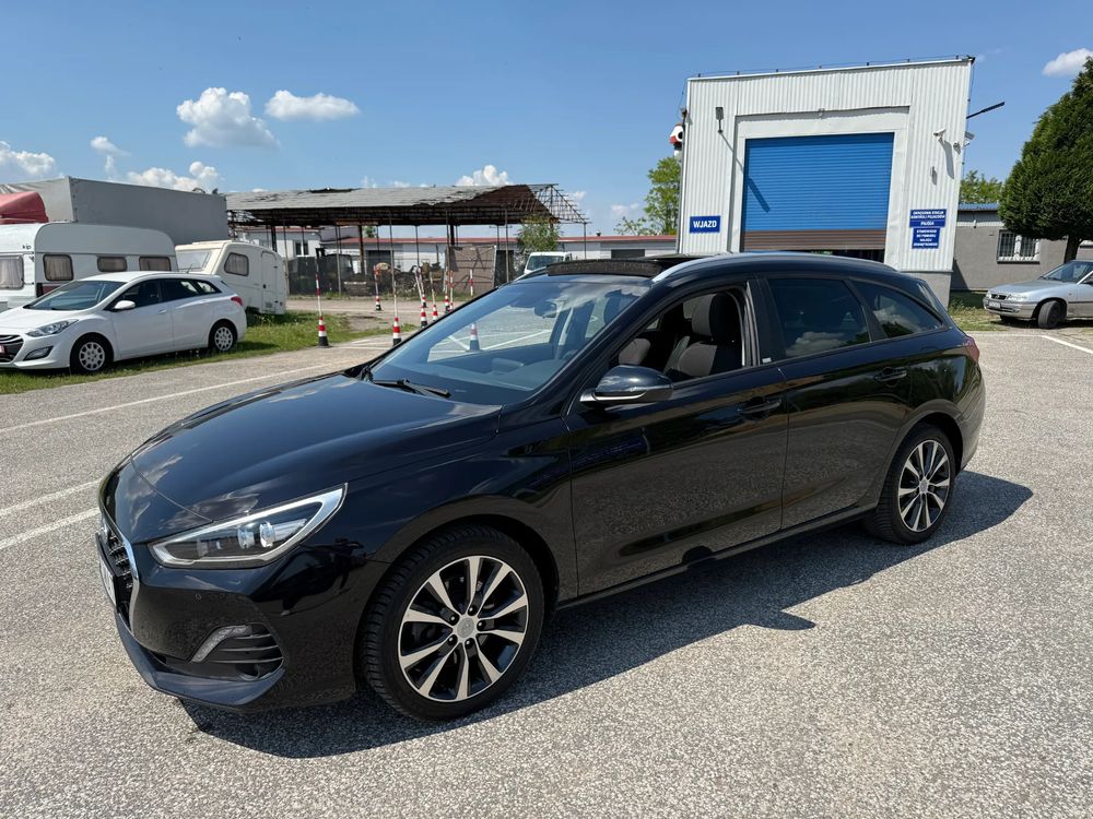 Hyundai i30 III 1.6 CRDI DCT Intro 2019