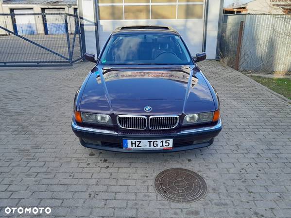 BMW Seria 7 730iL - 8