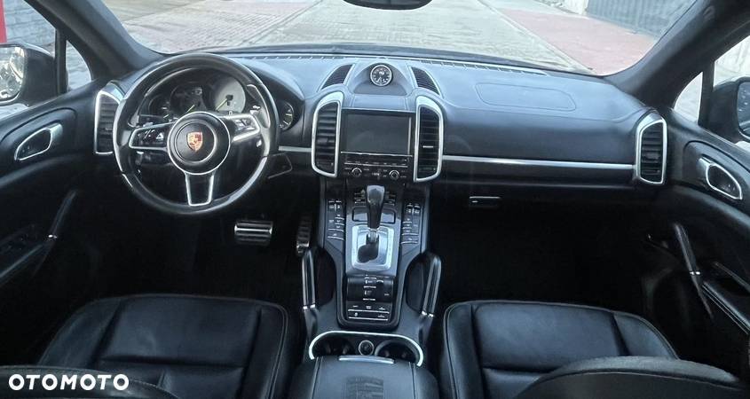 Porsche Cayenne GTS Tiptronic S - 9