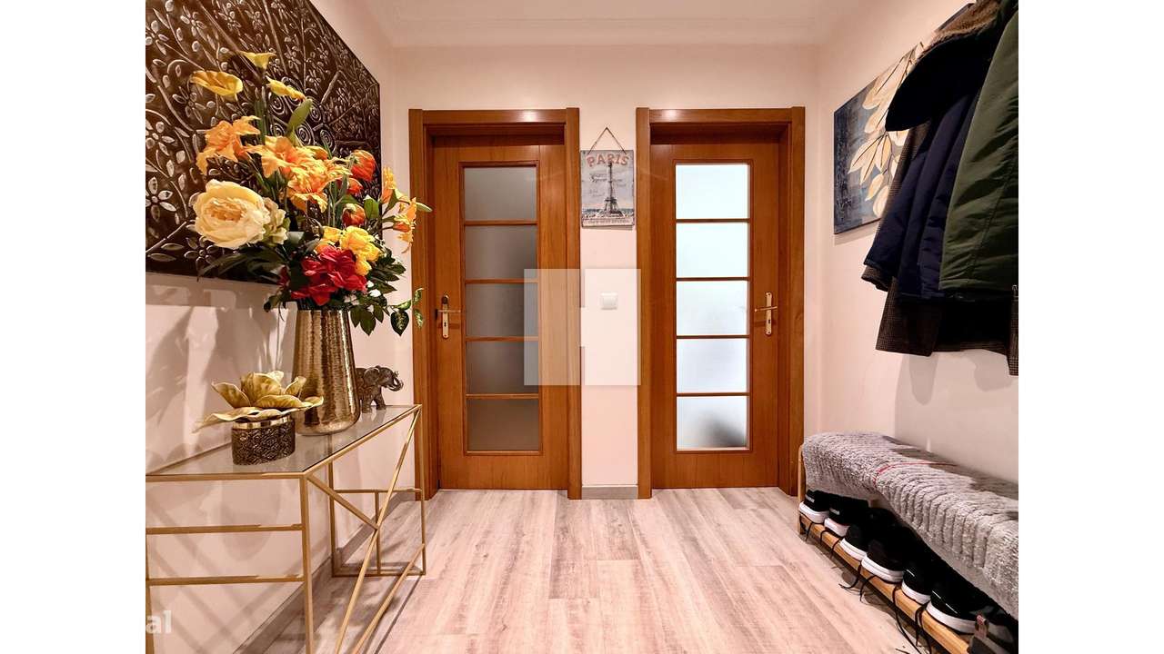 Apartamento T2 pronto a usar - Grande imagem: 2/39