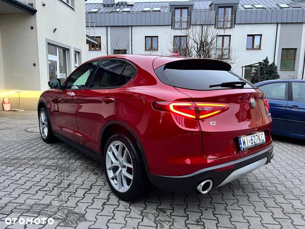 Alfa Romeo Stelvio 2.0 Turbo 16V AT8-Q4 Super - 4