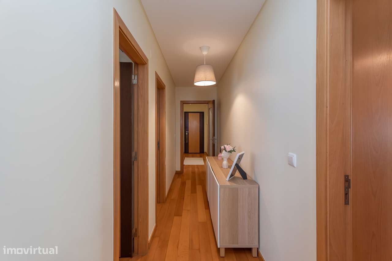 Apartamento T3 em Condomínio Privado – Abrunheira-15