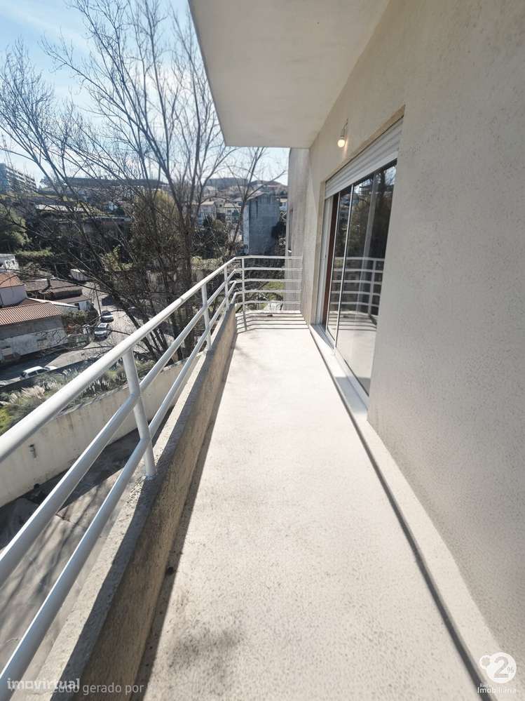 Apartamento T2+1 em Oliveira do Douro (V.N.Gaia) - Grande imagem: 5/11