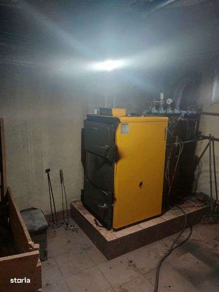 Casa d+p+1 , Vladesti , zona poligon , mobilata , utilata - Imagine principală: 4/8