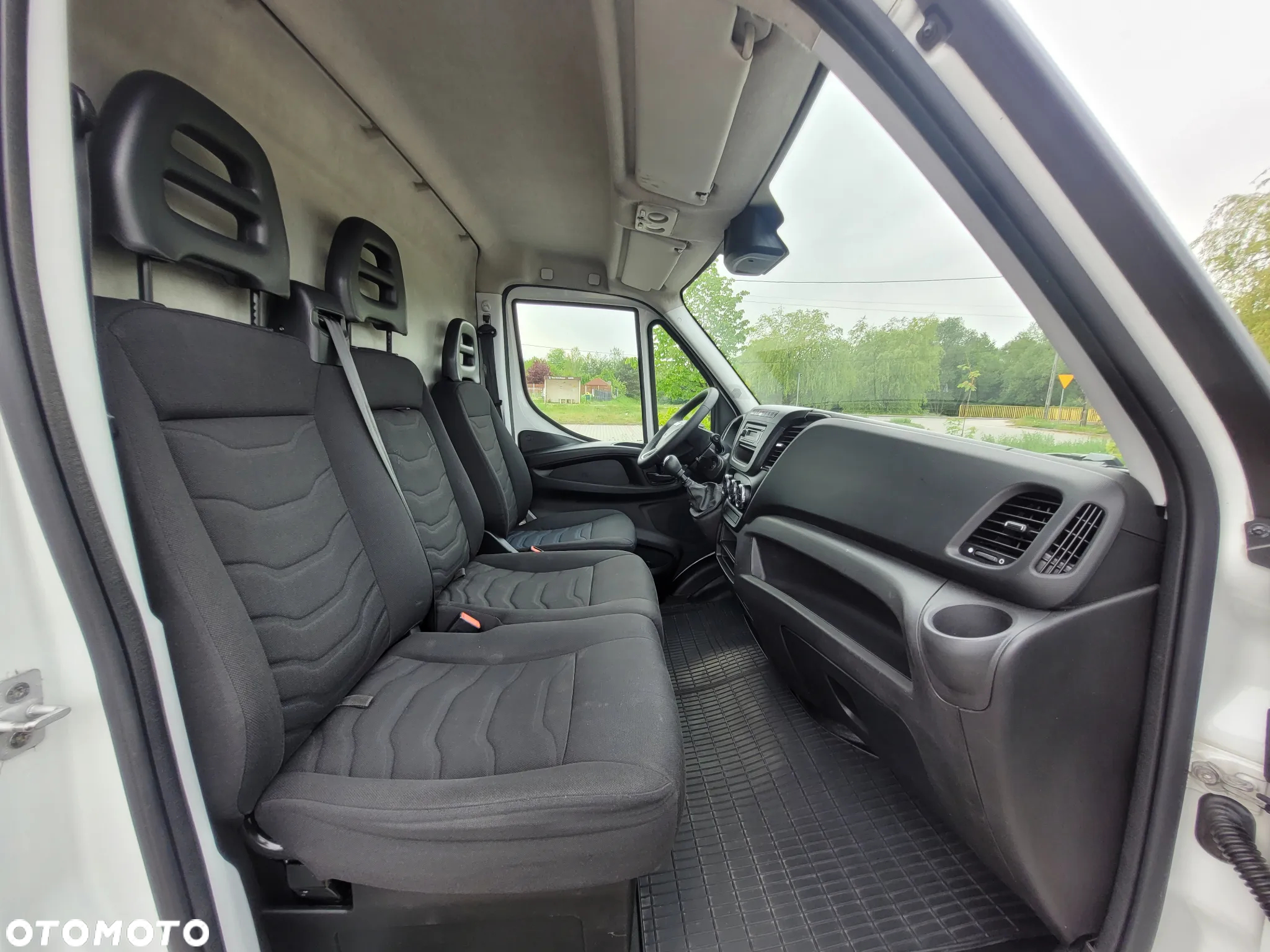 Iveco DAILY 35S13 - 12