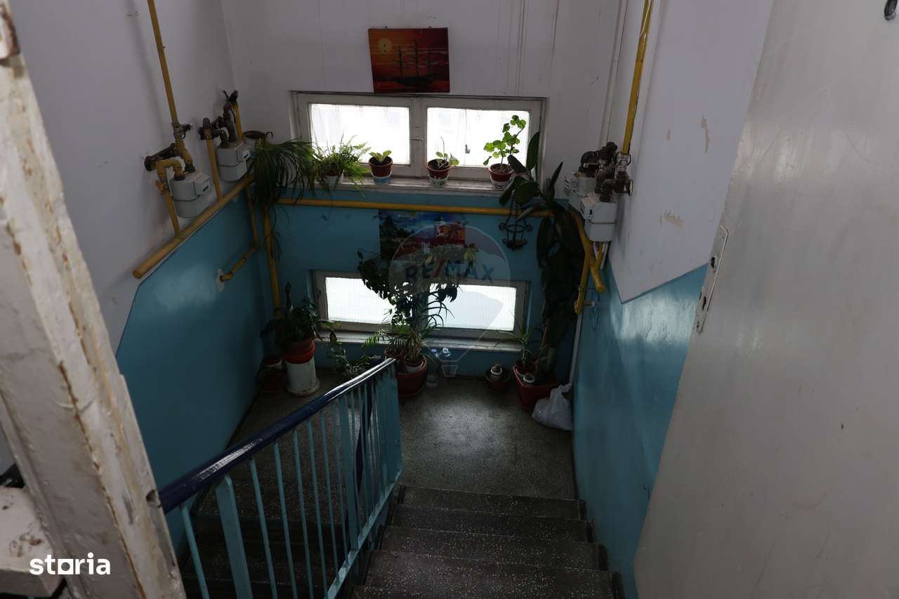 Comision 0% - Apartament cu 2 camere de vânzare în zona Florilor-1