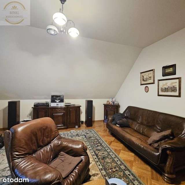 Dom wolnostojący z garażem dwustanowiskowym-10