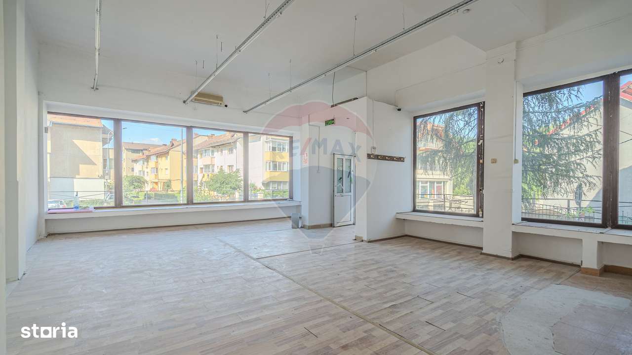 Comision 0 | Spațiu Comercial 170mp | Zonă Centrală | Râșnov - Imagine principală: 3/20