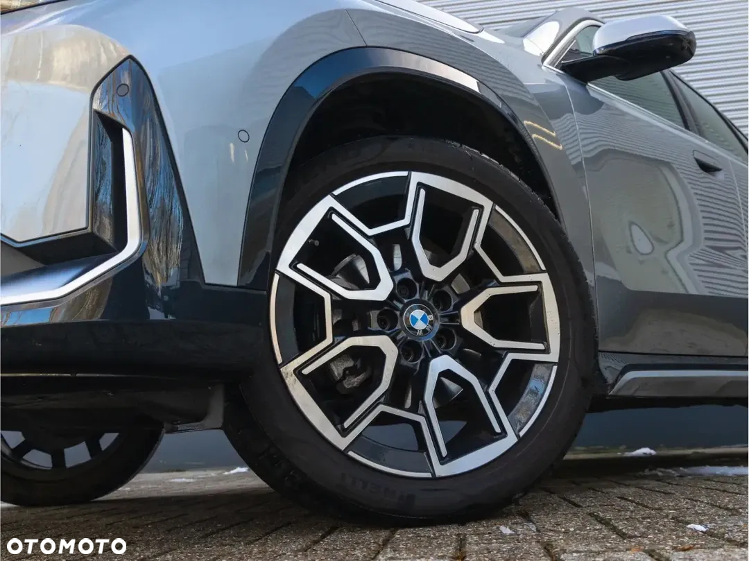 BMW X1 sDrive20i mHEV xLine - 3