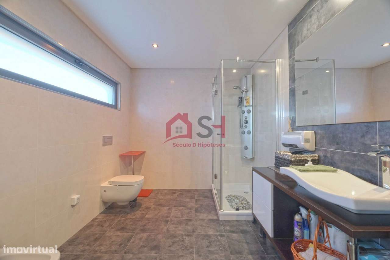 *Deslumbrante Moradia T4, Independente – SILVEIRA  *-40