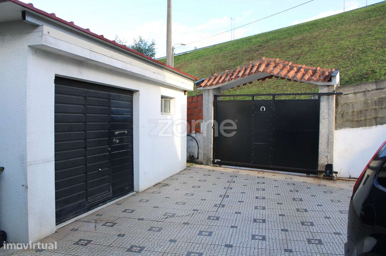 Moradia Bi Familiar em Polvoreira, Guimarães - Grande imagem: 5/52