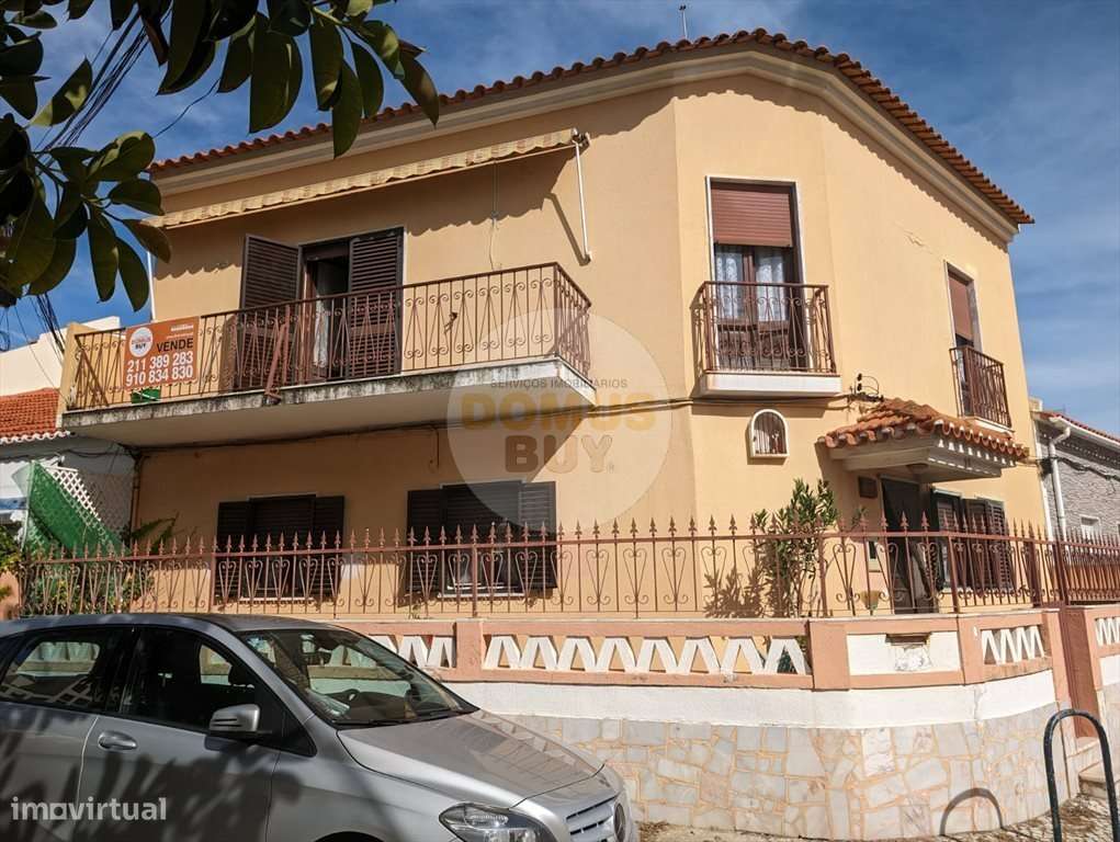 Moradia  2 pisos + sótão - 200 m da Praia- Costa da Caparica-41