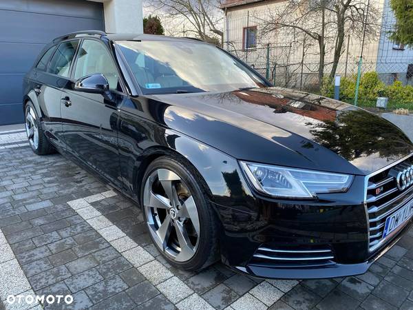 Audi A4 2.0 TDI Sport - 1