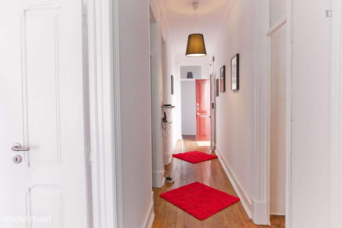 Quarto - localizado em Arroios Lisbon - Grande imagem: 3/8