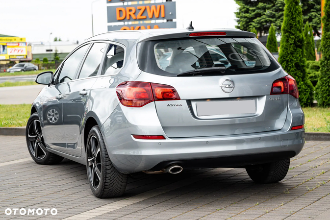 Opel Astra 1.6 Turbo Automatik Cosmo - 14