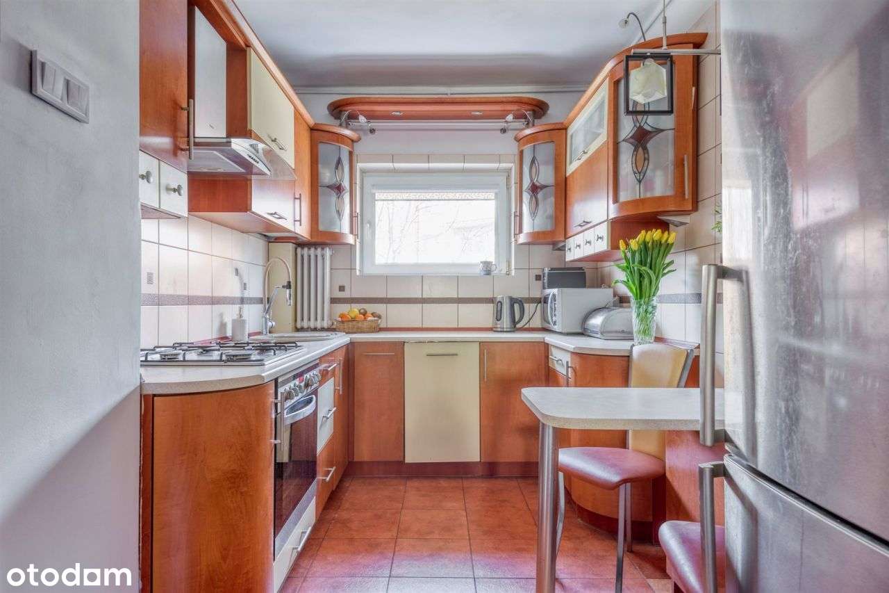 Do zamieszkania. Przy metrze. Piękny widok!-1