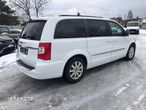 Chrysler Town & Country 3.6 Limited - 8