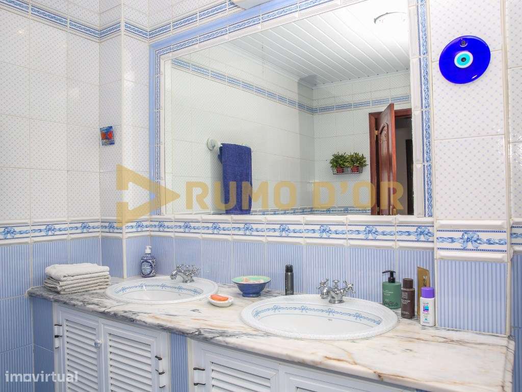 Moradia Exclusiva com áreas Independentes - junto a Arruda dos Vinhos-20