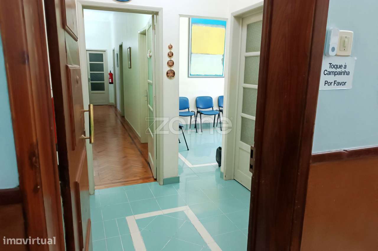 Gabinete para Arrendamento na Avenida 5 de Outubro, Setúbal - Grande imagem: 5/17
