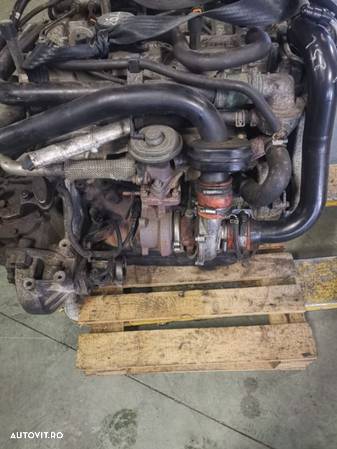 motor Chrysler Voyager 2,5 crd - 1