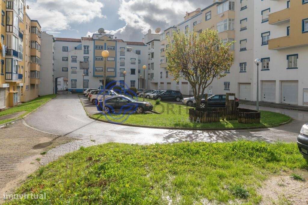 Apartamento T2 com Lugar de Garagem, Bombarral - Grande imagem: 4/27