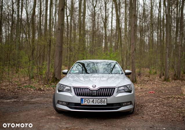 Skoda Superb 2.0 TDI Active - 4