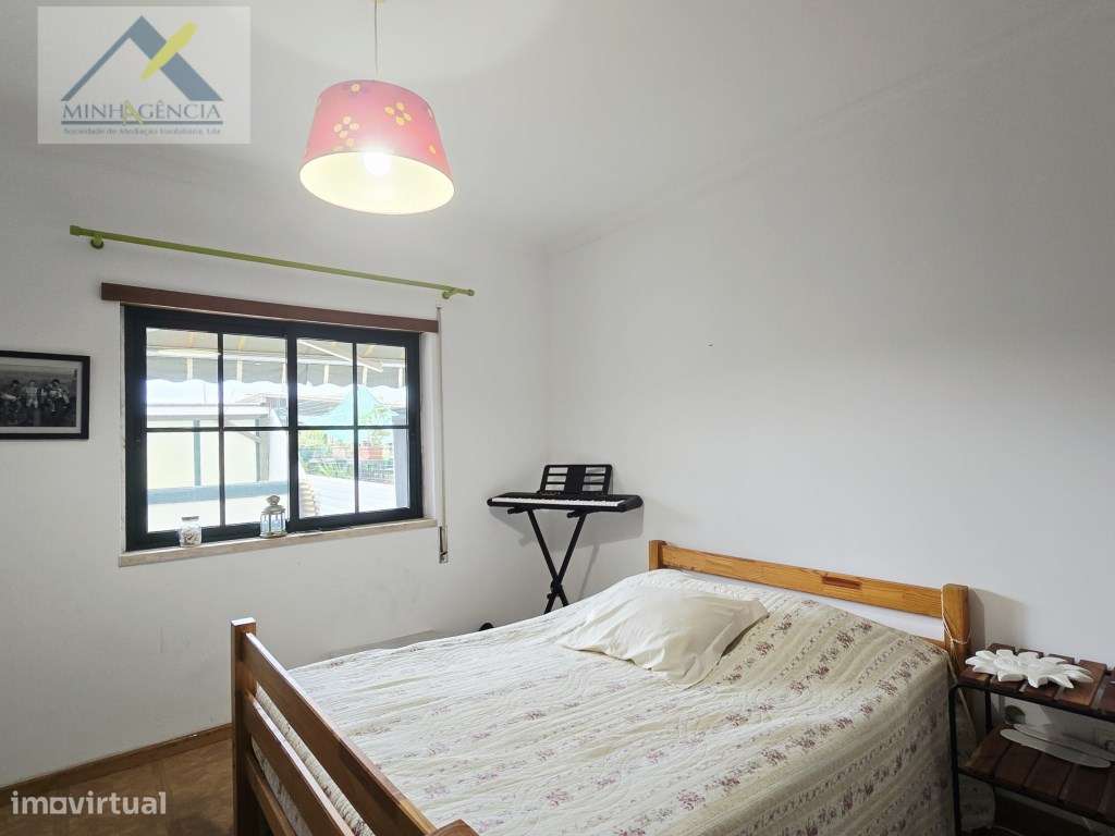 Apartamento T3 com terraço e garagem no Bairro Dias em Setúbal-12