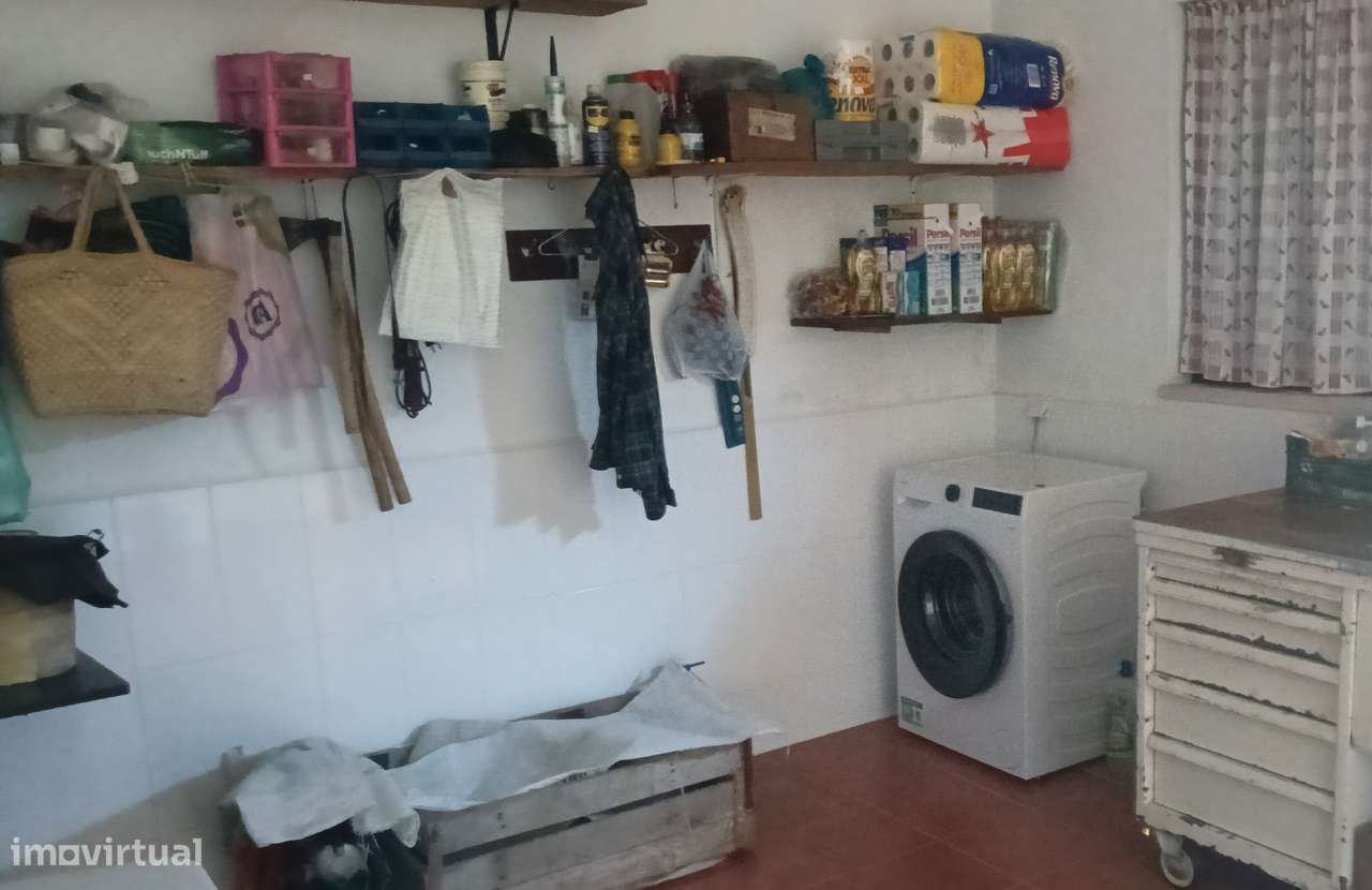 Moradia térrea isolada inserida em lote 2250 m2-31